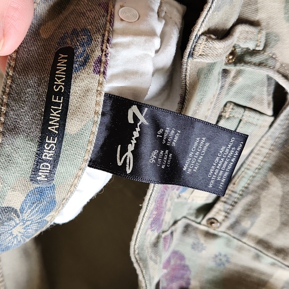 Seven7 - Picture 5 of 5